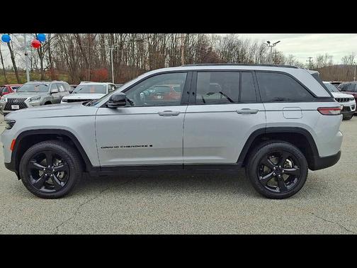 2023 Jeep Grand Cherokee Altitude