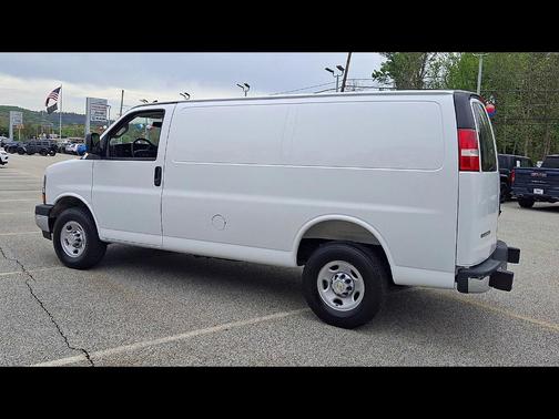 Summit White 2025 Chevrolet Express 2500 LT