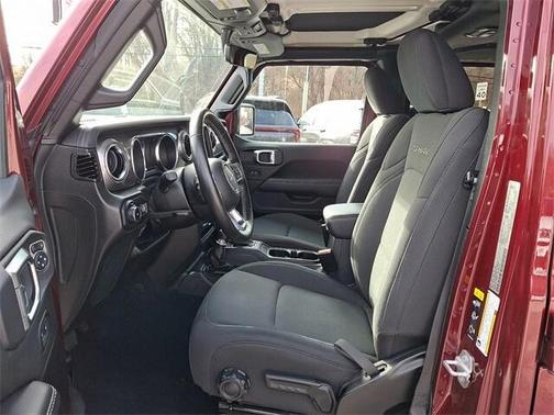 2022 Jeep Wrangler Unlimited Sahara 4x4