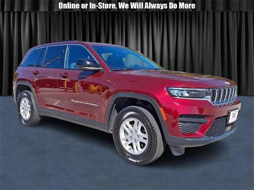 2024 Jeep Grand Cherokee Laredo 4x4