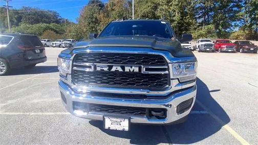 2022 RAM 2500 Tradesman Crew Cab 4x4 64' Box