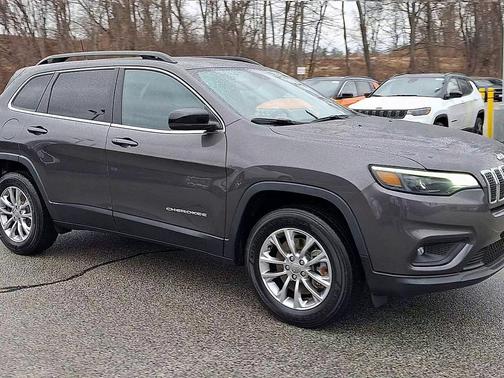 2022 Jeep Cherokee Latitude Lux