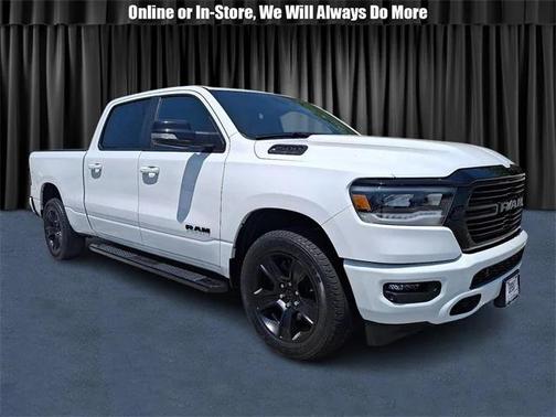2021 RAM 1500 Big Horn Crew Cab 4x4 64' Box
