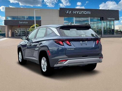 2026 Hyundai TUCSON SE