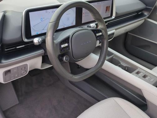 2024 Hyundai IONIQ 6 SEL