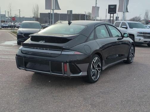 2024 Hyundai IONIQ 6 SEL