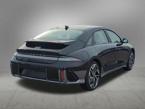 2024 Hyundai IONIQ 6 SEL