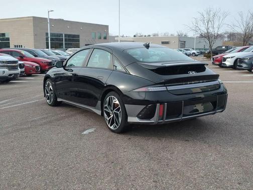 2024 Hyundai IONIQ 6 SEL