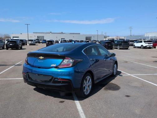 Kinetic Blue Metallic 2017 Chevrolet Volt Premier