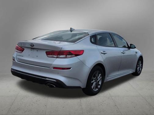 Sparkling Silver 2019 Kia Optima LX