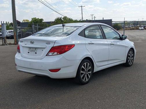 2017 Hyundai Accent Value Edition