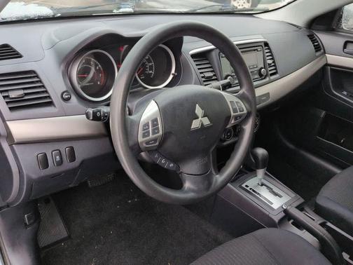 2014 Mitsubishi Lancer 