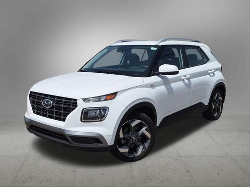 Lunar White 2023 Hyundai VENUE SEL
