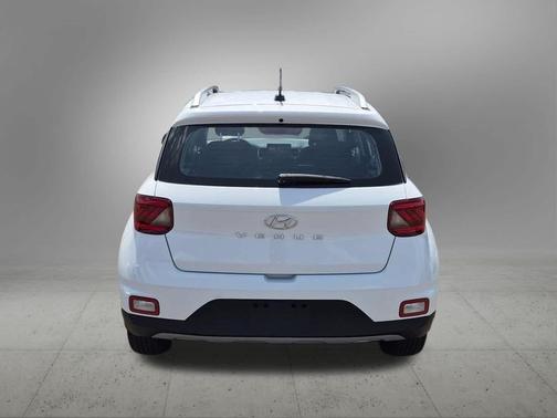 Lunar White 2023 Hyundai VENUE SEL