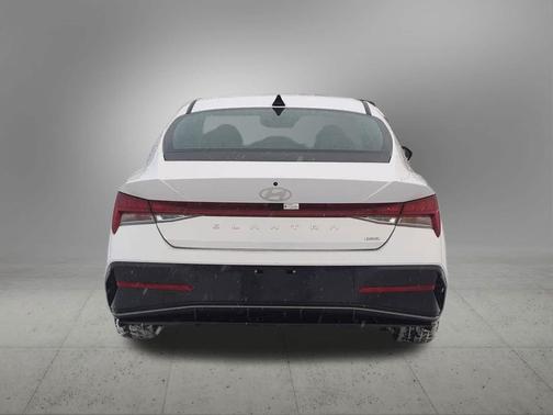 2025 Hyundai ELANTRA HEV Limited