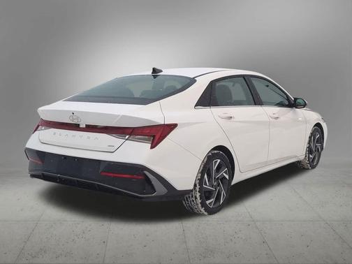 2025 Hyundai ELANTRA HEV Limited