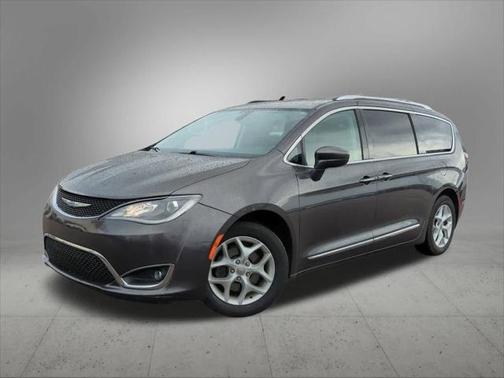 2018 Chrysler Pacifica Touring-L Plus