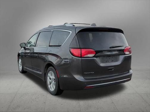 2018 Chrysler Pacifica Touring-L Plus