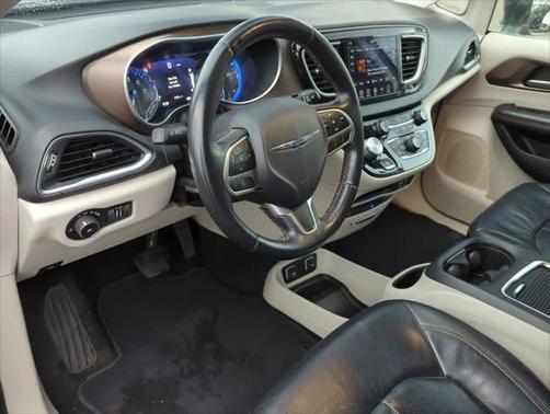 2018 Chrysler Pacifica Touring-L Plus