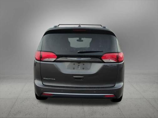 2018 Chrysler Pacifica Touring-L Plus