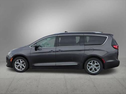 2018 Chrysler Pacifica Touring-L Plus