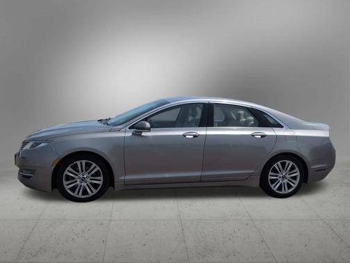 Luxe Metallic 2015 Lincoln MKZ Base