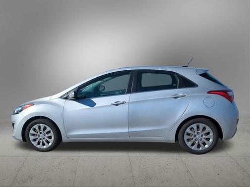 2017 Hyundai Elantra GT Base