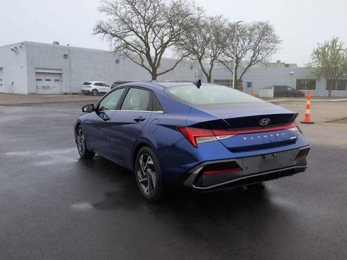 Intense Blue 2024 Hyundai ELANTRA Limited