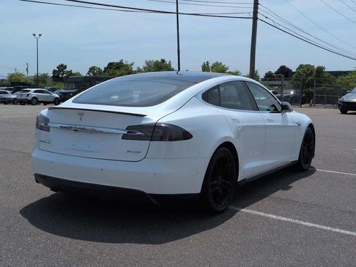 White 2015 Tesla Model S P85D