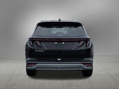Phantom Black 2025 Hyundai TUCSON SEL Convenience