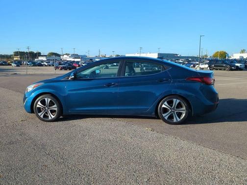 2016 Hyundai ELANTRA Sport