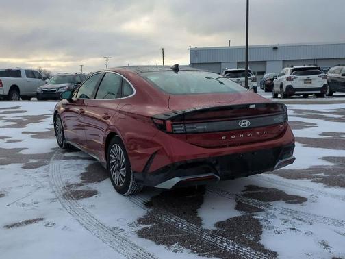 2025 Hyundai SONATA Hybrid Limited