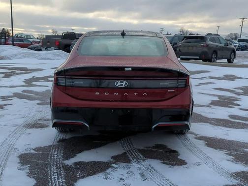 2025 Hyundai SONATA Hybrid Limited