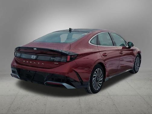 2025 Hyundai SONATA Hybrid Limited