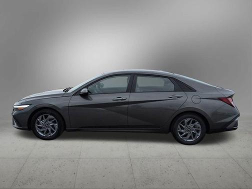 Amazon Gray 2024 Hyundai ELANTRA SEL