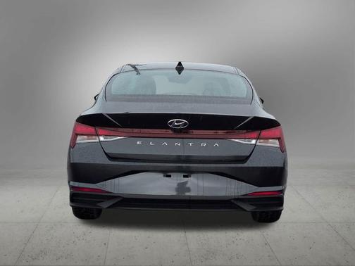 Portofino Gray 2023 Hyundai ELANTRA SEL