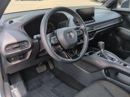 Nordic Forest Pearl 2024 Honda HR-V AWD Sport