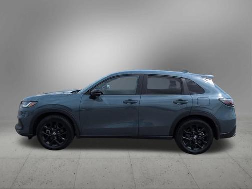 Nordic Forest Pearl 2024 Honda HR-V AWD Sport