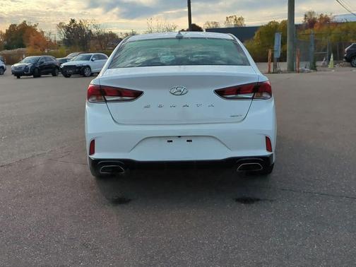 2018 Hyundai SONATA Sport