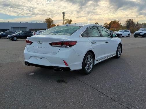 2018 Hyundai SONATA Sport