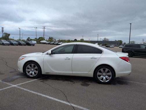 White Diamond Tricoat 2013 Buick Regal Turbo - Premium 1