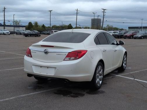 White Diamond Tricoat 2013 Buick Regal Turbo - Premium 1