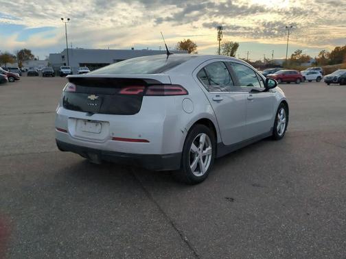 2011 Chevrolet Volt Base