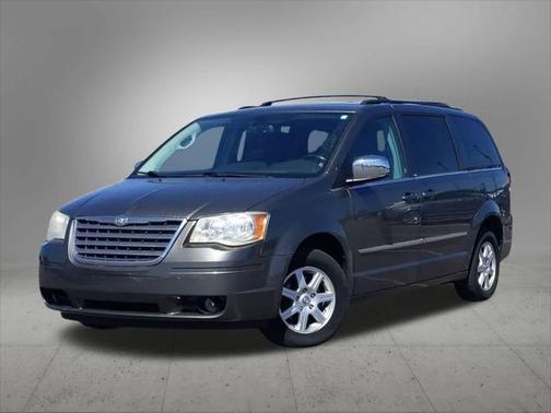 2010 Chrysler Town & Country Touring