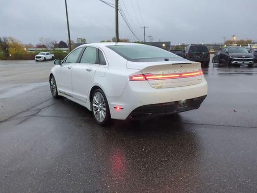 2013 Lincoln MKZ Base