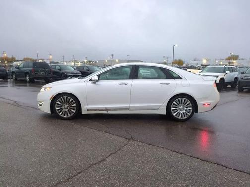 2013 Lincoln MKZ Base