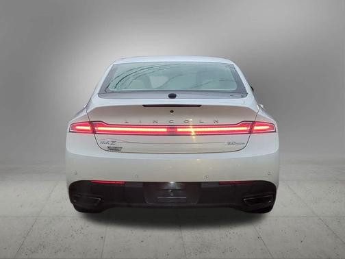 2013 Lincoln MKZ Base