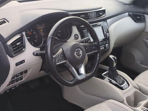 2020 Nissan Rogue Sport SV