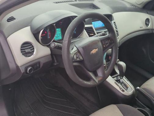 2013 Chevrolet Cruze LS