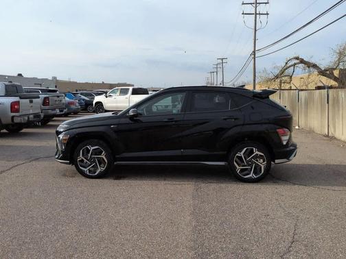 Abyss Black Pearl 2025 Hyundai KONA N Line S